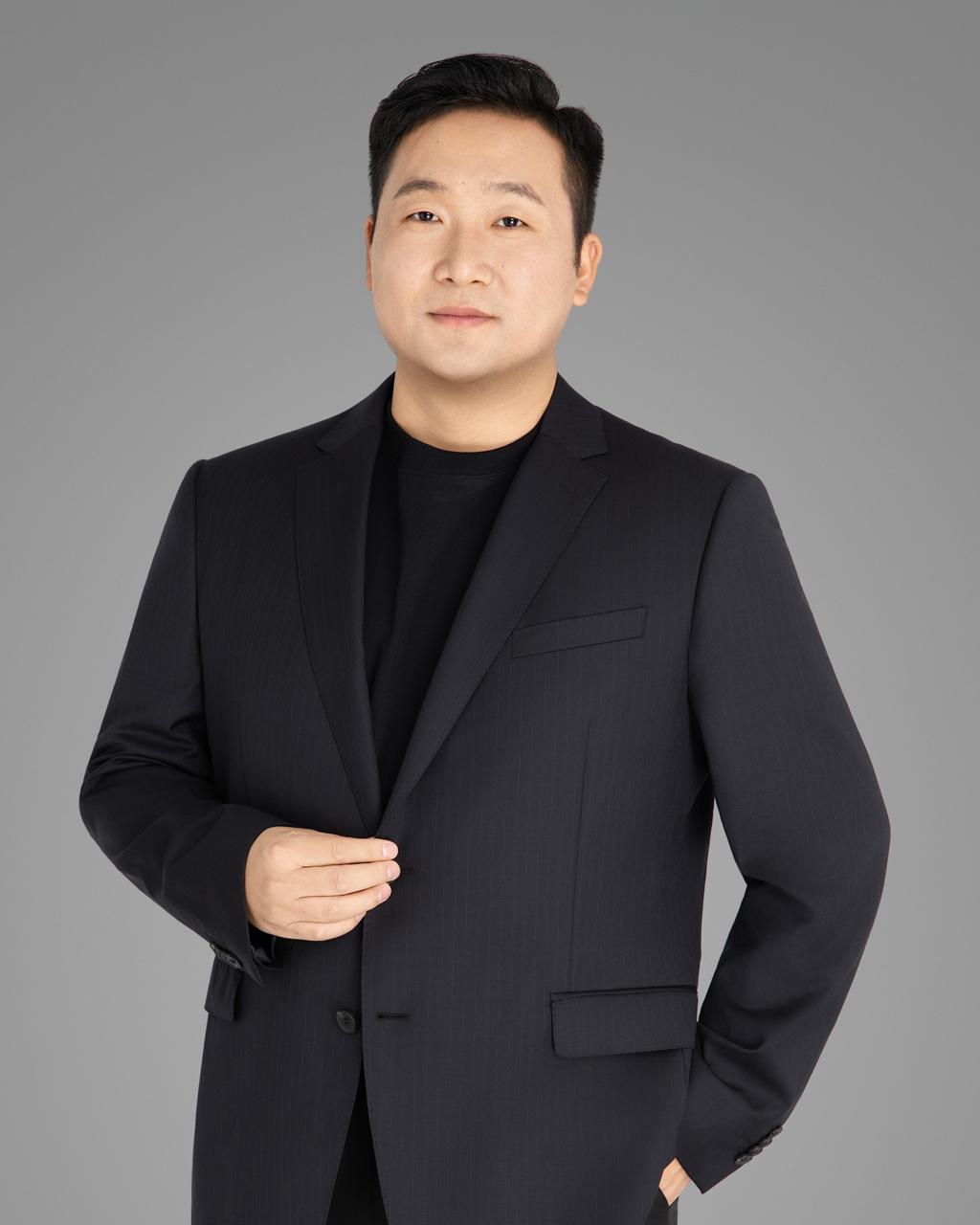 Xiang Hua